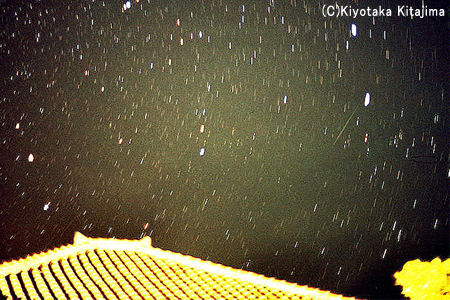 003小浜島：星の雨：しし座流星群